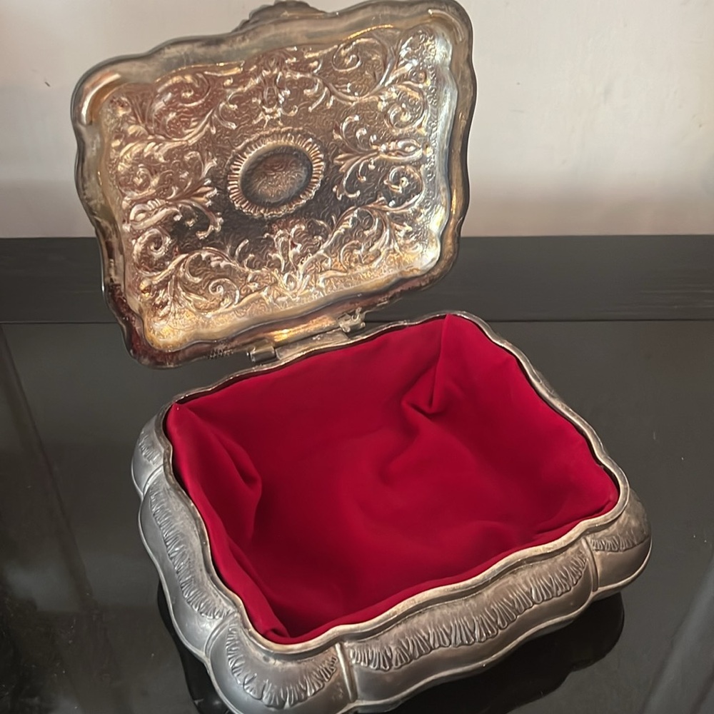 Godinger Silver Art Co. Silver Ornate Jewelry Box - Picture 3 of 15